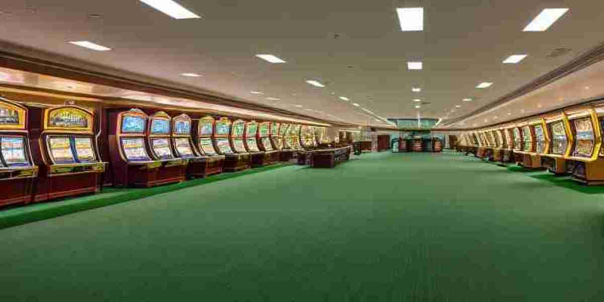 Luxury Aviator Gaming at Ricky Casino